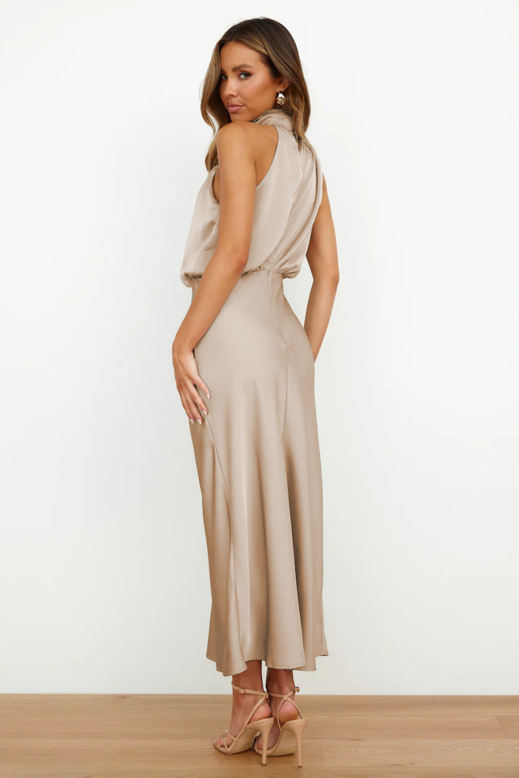 Kangana - Halter Neck Maxi Dress